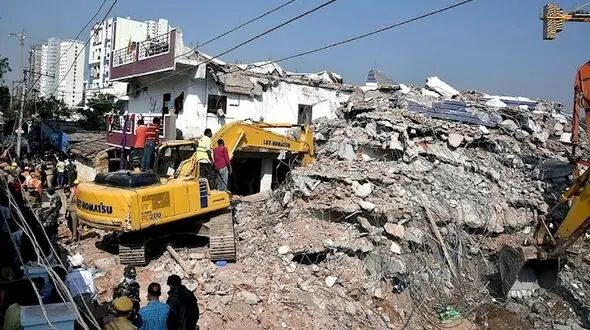 زنده به گور شدن 9 هندی در آوار ساختمان