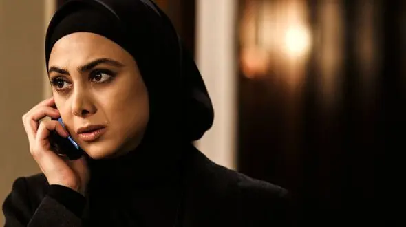 نگاهی به خونه زندگی لوکس و دلباز آزاده صمدی/ از مبلمان شیک تا میز بیلیارد! +عکس