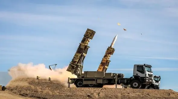 لحظه شلیک موشک صیاد ایران + فیلم 