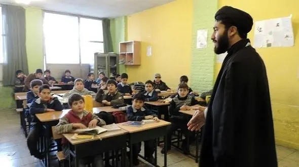 روحانیون در مدارس چه می‌کنند؟ / اشتغال 3 هزار روحانی در آموزش‌وپرورش