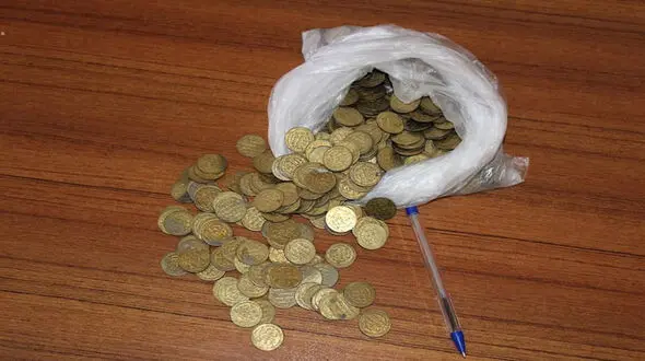 کشف گنج تقلبی در زنجان + عکس