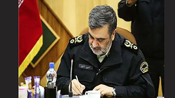  پیام تبریک سردار اشتری به سردار رادان فرمانده جدید فراجا