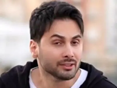 فیلم / آواز عاشقانه نم نم عشق از مسعود کیانی / تو شدی مثل خون تو رگام حاکم قلبم نور شبام شدی بارون دلخوشیام نم نم عشقت حال و هوام +  موزیک ویدیو