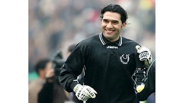  عکس زن زیبای  احمدرضا عابدزاده  در آمریکا ! / جدیدترین عکس عاشقانه بعد مهاجرت عقاب آسیا !