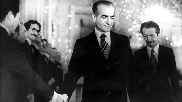 چرا شاه به اندازه کل دنیا در یک سال از آمریکا اسلحه خرید؟ 