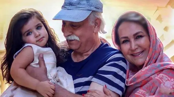 عکس خانوادگی 2 عروس محمود پاک نیت اربابِ سریال پس از باران و نوه های شیرین تر از قندش+عکس