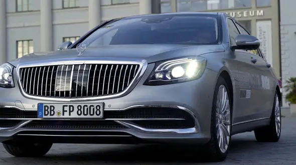 حقه جدید مرسدس بنز/مایباخ S کلاس با چراغ‌هایش حرف می زند!