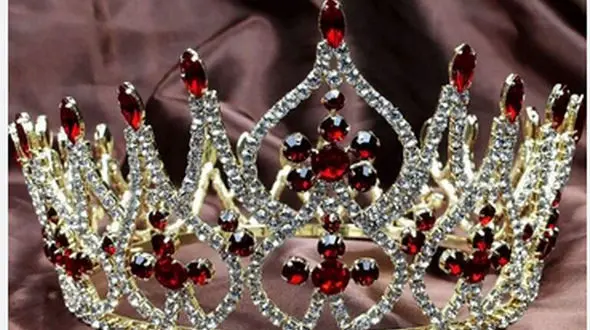 مه لقا جابری یا فرزانه اصغری ؟! / کدام شایسته لقب ملکه زیبایی ایران است ! + عکس ها و بیوگرافی