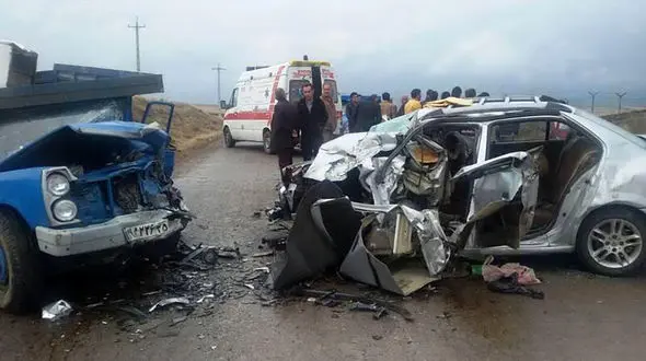 5 کشته و زخمی درتصادف هولناک سمند با نیسان سوختبر / 3 نفر زنده زنده سوختند + جزییات