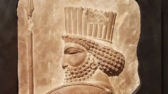 
ماجرای بازگشت سرباز هخامنشی به کجا رسید؟
