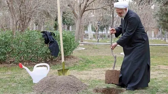 محسنی اژه‌ای: دولت‌های غربی بدترین تخریب‌های محیط زیست را انجام می‌دهند