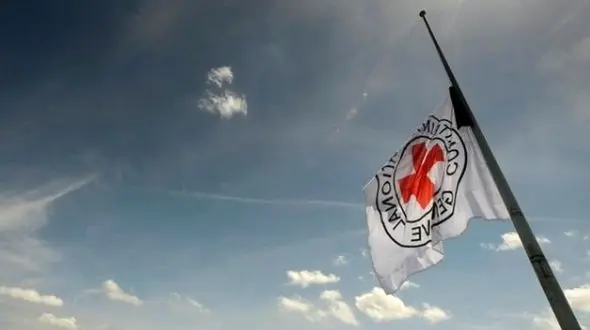 اعدام یک کارمند خدمات درمانی صلیب سرخ جهانی 