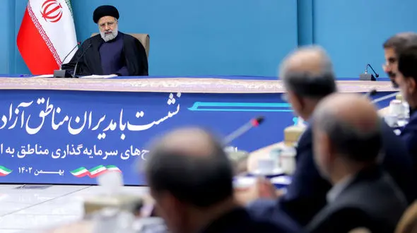 چرا باید سرمایه‌گذاری معطل بماند؟ / ۱۸۲ مورد محدودیت دراجرای قوانین مناطق آزاد وجود دارد