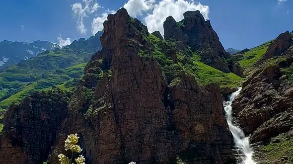 برای زندگی راحت در آینده  باید تلاش کردن را از حالا شروع کنی