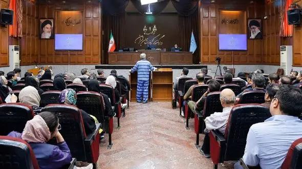 دادگاه رسیدگی به پرونده کثیرالشاکی ارز کینگ مانی برگزار شد