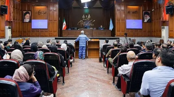 دادگاه رسیدگی به پرونده کثیرالشاکی ارز کینگ مانی برگزار شد