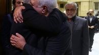 اشک‌های صالحی در آغوش ظریف + عکس‌