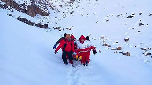 جدال 5 ساعته با یخ زدن مرگبار 2 مرد در تونل فارسان + جزییات