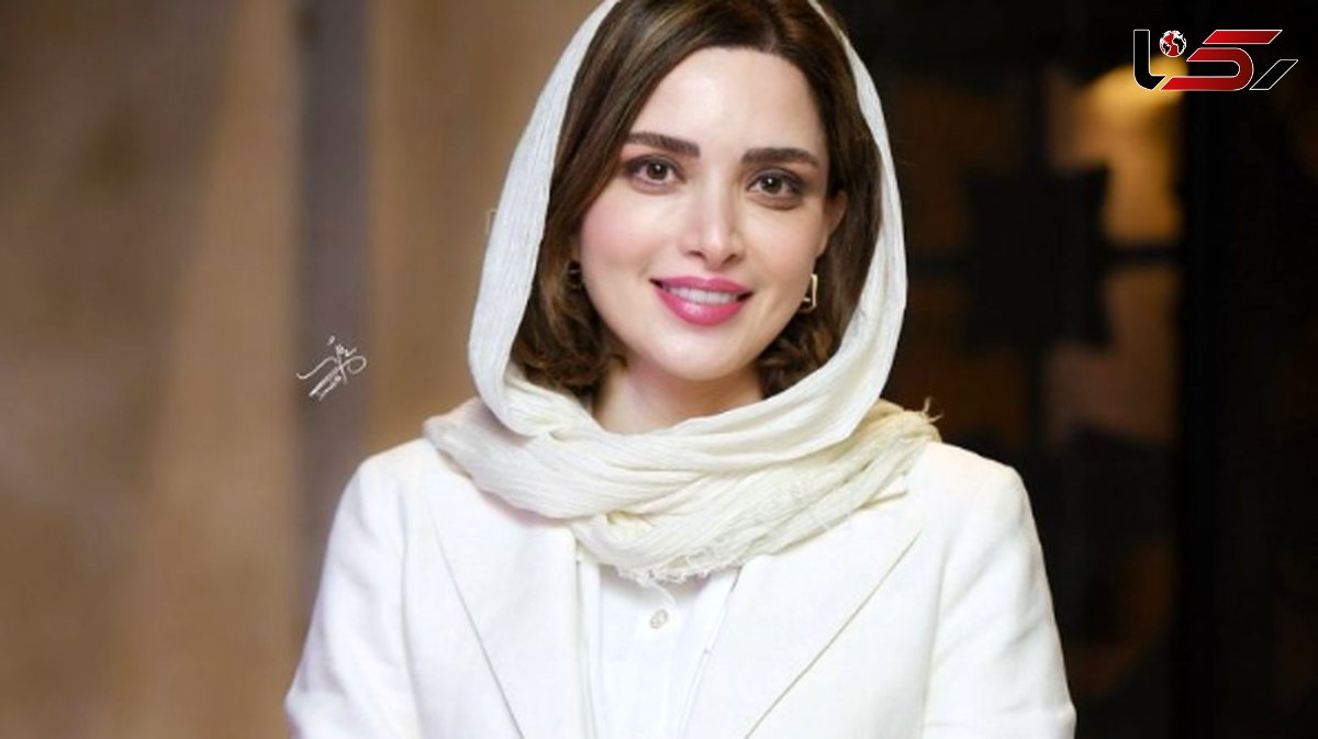 استایل کت و دامن خاص و گلگلی به سبک بهنوش طباطبایی با چهرهای متفاوت / خانم بازیگر بعد از طلاق یکی دیگه شد!