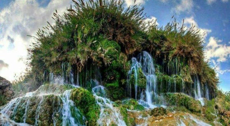 آبشاری‌ شگفت‌انگیز در دل بیابان