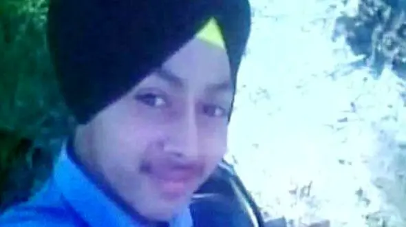 زنده شدن محمد ۲۰ ساله در مراسم تشییع جنازه‌اش! / همه شوکه شدند ! + عکس جوان هندی