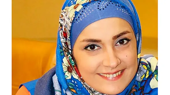 عجیب ترین عکس از خانم مجری صدا و سیما / غوغای خاله نرگس پای منقل !