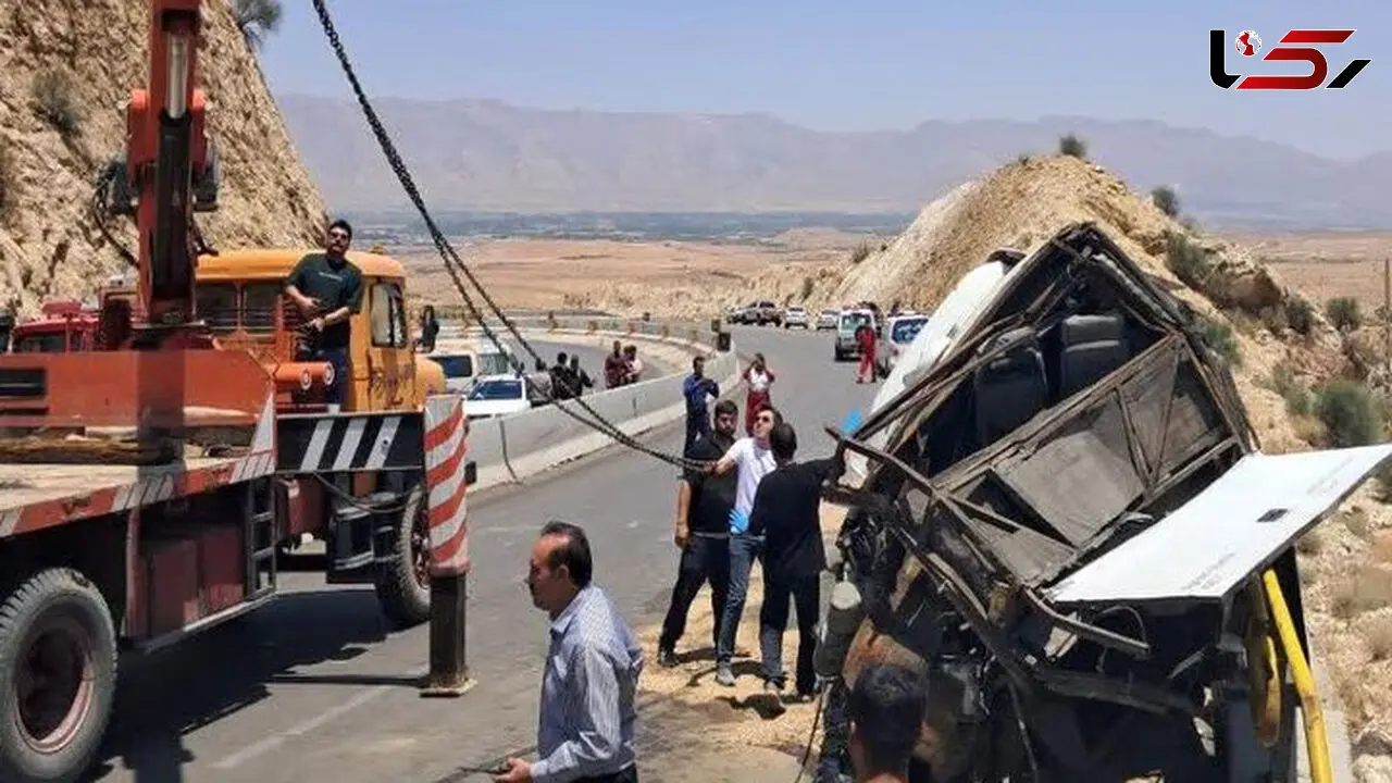 علت واژگونی اتوبوس در استان فارس چه بود؟! 