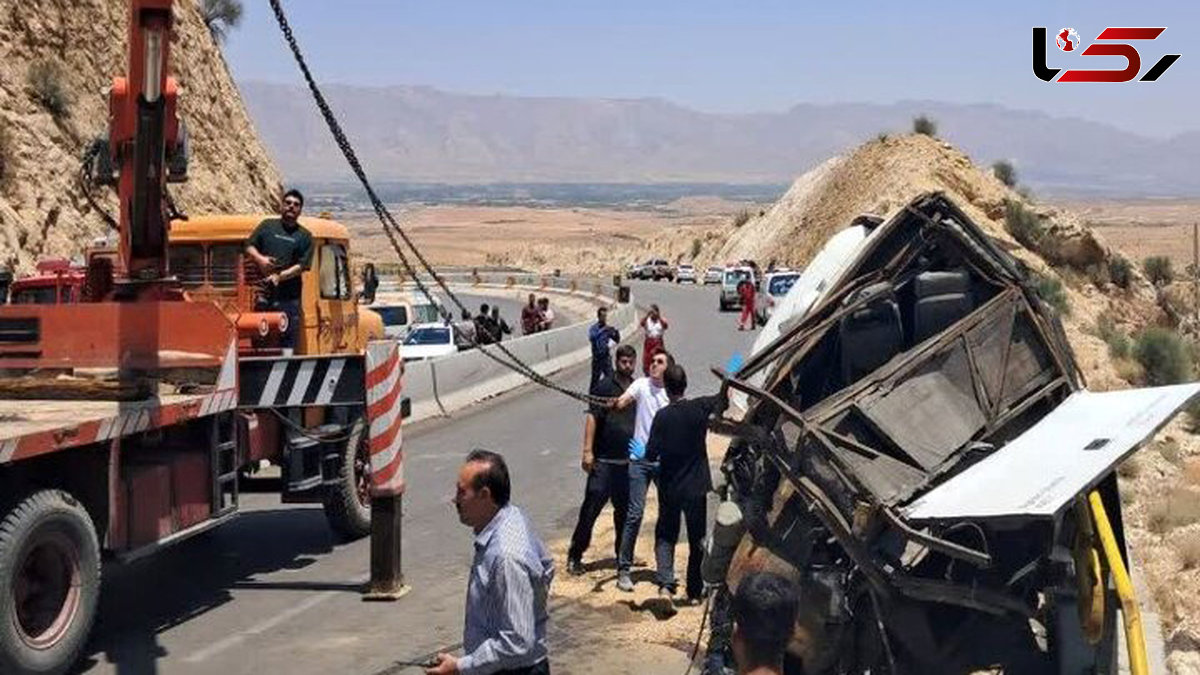 علت واژگونی اتوبوس در استان فارس چه بود؟!