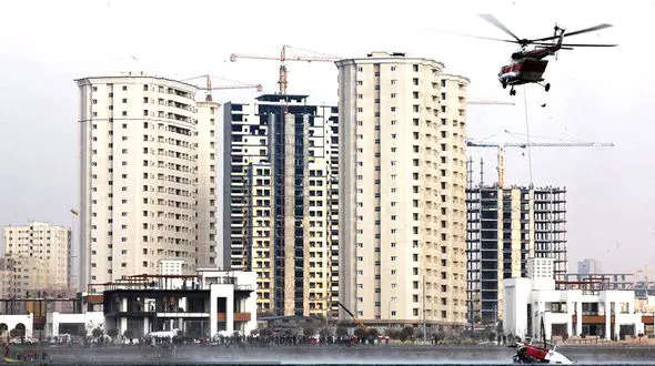 فیلم جدید و جزئیات حادثه سقوط هلی کوپتر در دریاچه چیتگر از زبان شاهدان حادثه + تصاویر