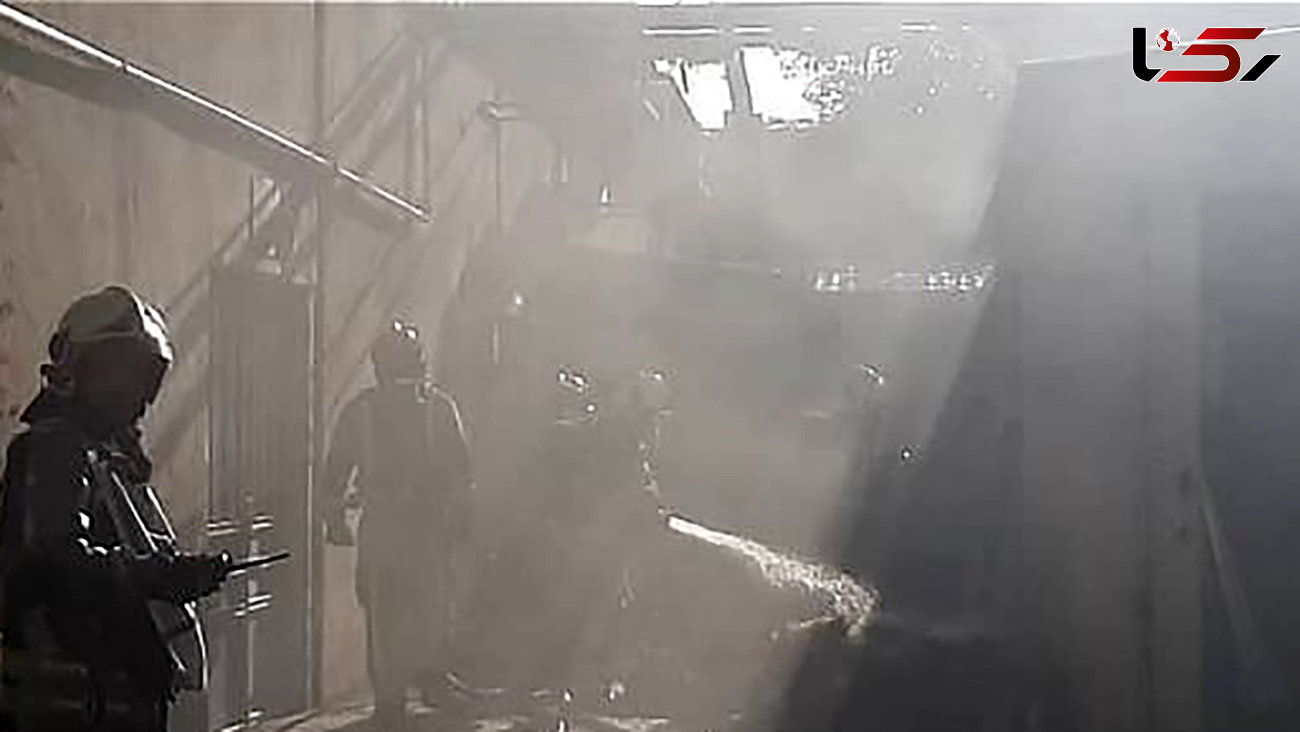 عکس های آتش سوزی انبار وسایل مستهلک بیمارستانی در شرق تهران