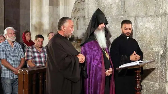 تصاویر باورنکردنی از یک مراسم در روستای چالدران !