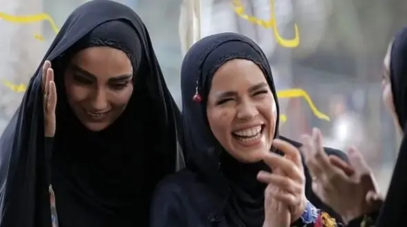 فیلم /  نجلا ی متفاوت تر در پشت صحنه سریال ! / ملیکا شریفی نیا منتشر کرد