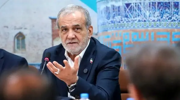 ما به دنبال صلح و امنیت هستیم اما زیر بار ذلت نمی‌رویم/ در چارچوب قوانین بین‌المللی حاضر به گفت‌وگو هستیم 