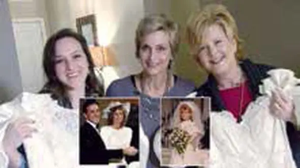 بلایی که سر 2 عروس قبل از پوشیدن لباس عروسی آمد+عکس