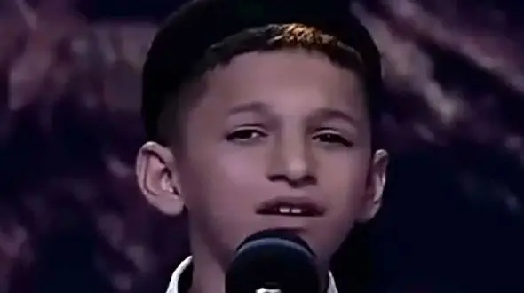 آواز شکوهمند و جگرسوز آرمان امیدی با حال بد / برای خواهرش با اشک خوند