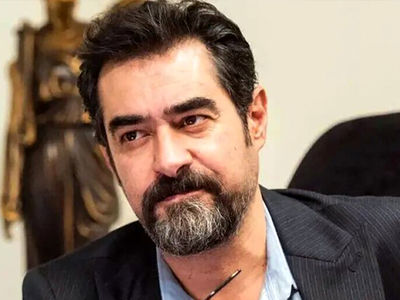 فیلم آواز خوانی باشکوه شهاب حسینی از شاهکار پینک فلوید خواننده معروف خارجی/دمت گرم، خیلی خوب بود! 