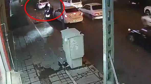 فیلم لحظه عجیب ترین سرقت در ستارخان تهران