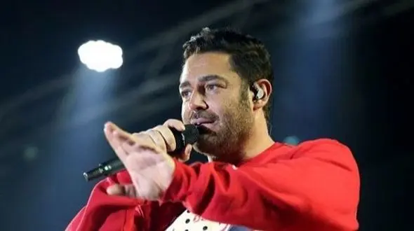 فیلم آوازخوانی محمدرضا گلزاربا آهنگی که محمدرضا گلزار  استوری کرد و با انتشارش جنجال به پا شد!