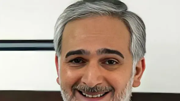 (ویدئو) جواب کامل و هوشمندانه یک کلاس به بیژن بنفشه‌خواه فقط با یک حرکت! / این سکانس لیسانسه‌ها هیچ‌وقت قدیمی نمیشه!