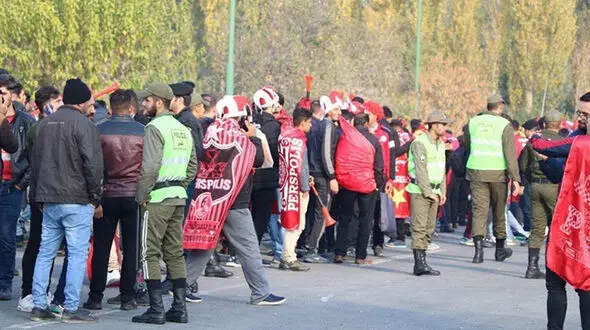 نامه باشگاه پرسپولیس به سازمان لیگ/ فقط در حضور هواداران مان بازی می‌کنیم