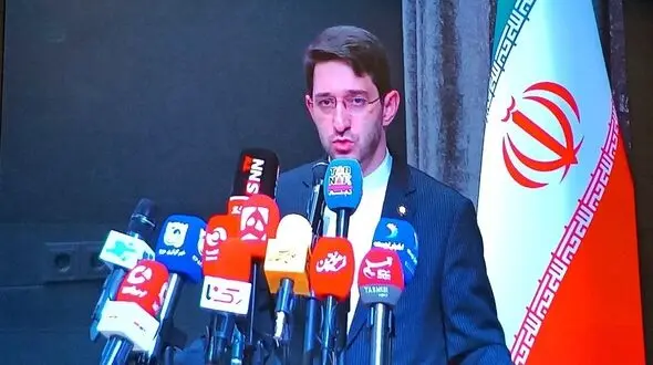 ساداتی: مدل‌های مدیریت شهری تهران به سایر کلان‌شهرها تسری پیدا می‌کند / درآمدزایی شهرداری بدون اتکای بیشتر به تراکم‌فروشی محقق شد