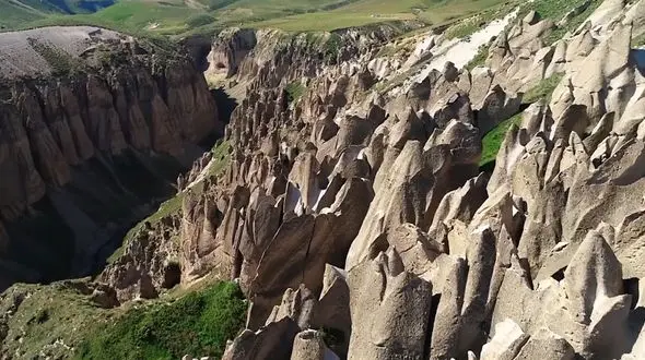 منتشر شد / نماهنگ بی کلام و انرژی بخش با تصاویری از "شیروان دره" در اردبیل + فیلم