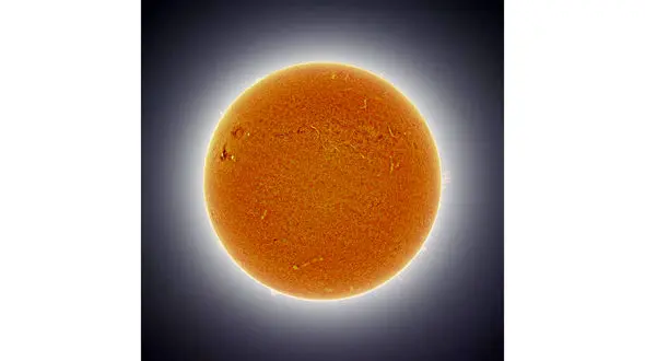 عکس بی نظیر از خورشید پیش از ماه‌گرفتگی