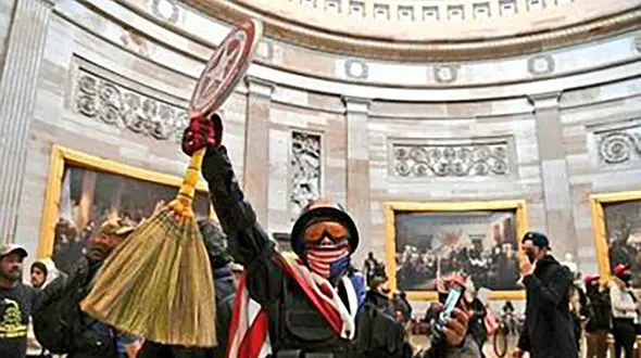 جاروی رشتی در ساختمان کنگره آمریکا