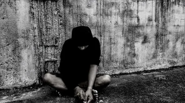 مت‌آمفتامین  فقیر و غنی نمی شناسد، همه را به بی خانمانی می کشد / توقف اقتصاد خانواده های متمول با اعتیاد