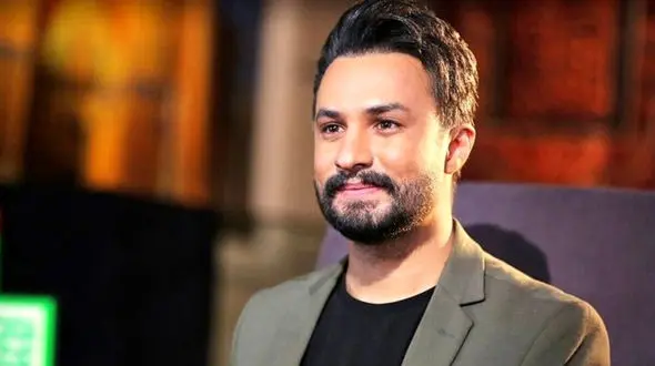 دانلود آهنگ شکوهمند راغب به نام تورا که دیدم / من از تمام دنیا شبی بریدم تو را که دیدم + متن