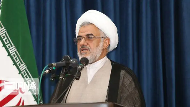 هشدار خطبیب جمعه بندر عباس درباره پیامدهای خطرناک «دوستی دختر و پسر»