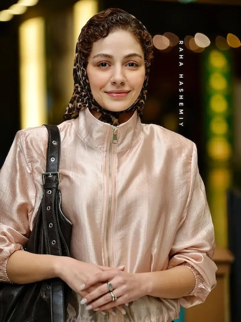 بامبرجکت صورتی مهتاب ثروتی