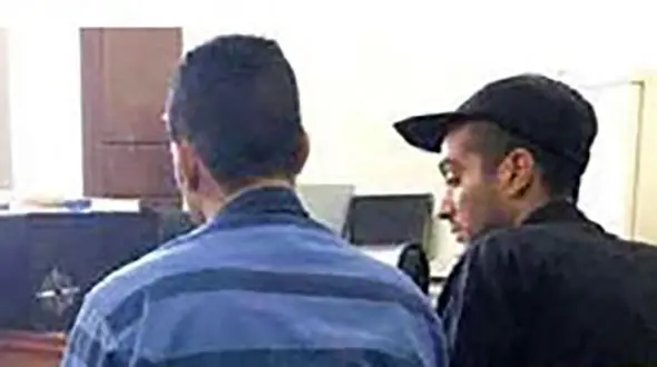 اعدام فقط بخاطر یک نگاه چپ / دوست فراری ام قاتل است!