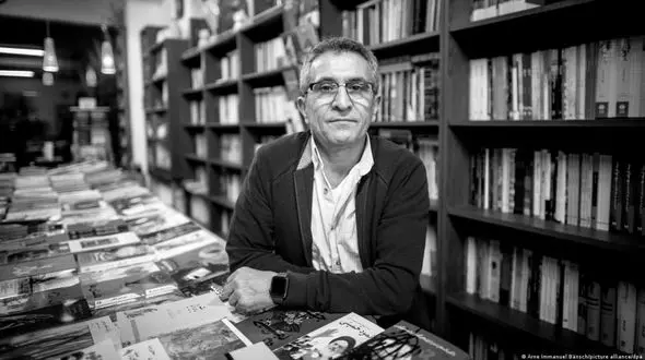 چگونه عباس معروفی از اعدام تبرئه شد / نقش ابراهیم رییسی در یک ملاقات !   حتی خانم‌بازی هم نکرده‌ای؟